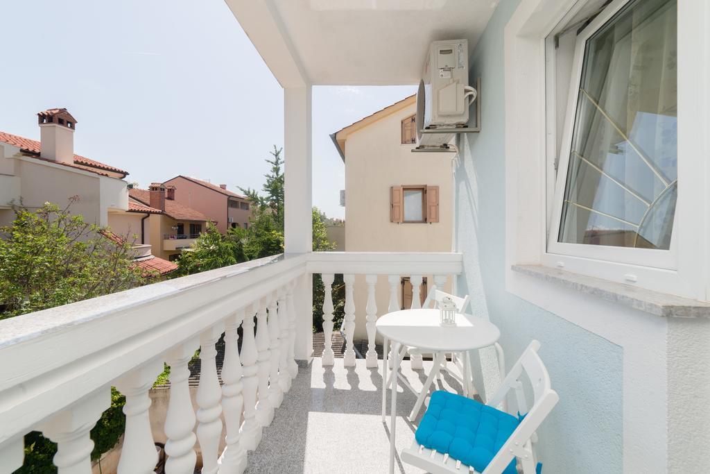 Guest House Jadro Ровин Екстериор снимка