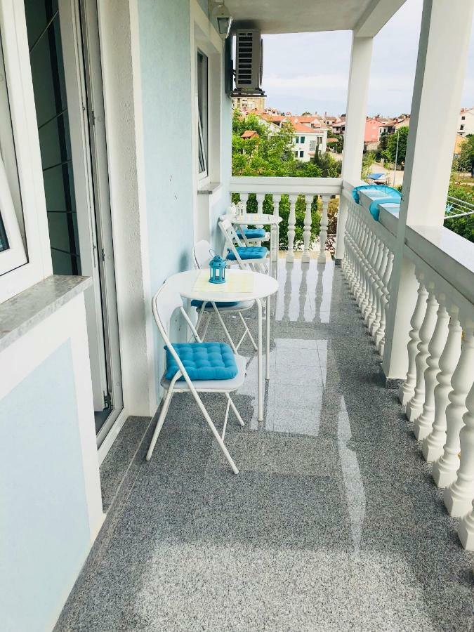 Guest House Jadro Ровин Екстериор снимка