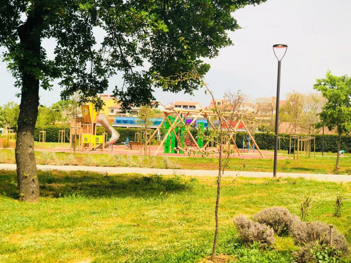 Guest House Jadro Ровин Екстериор снимка